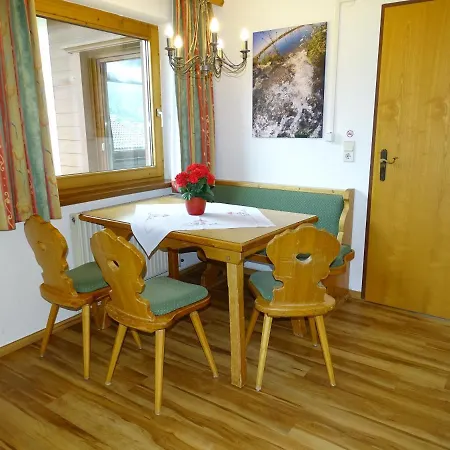 Apartmán Appartementhaus Kaltenbach-stumm By Piaunddirk *