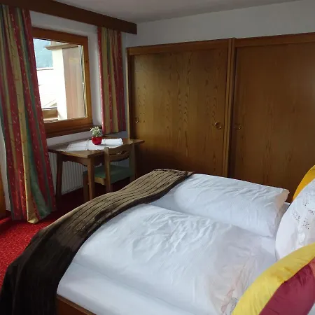 Appartementhaus Kaltenbach-stumm By Piaunddirk *