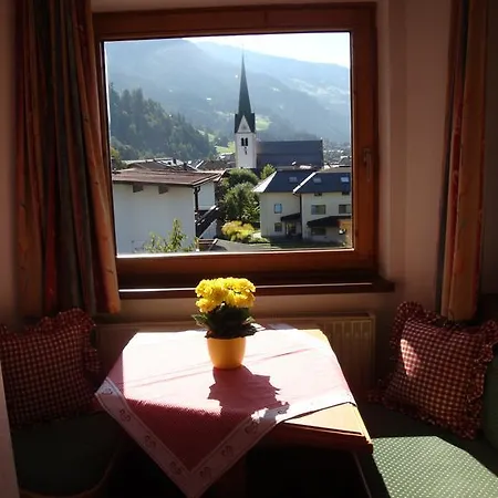 Appartementhaus Kaltenbach-stumm By Piaunddirk *