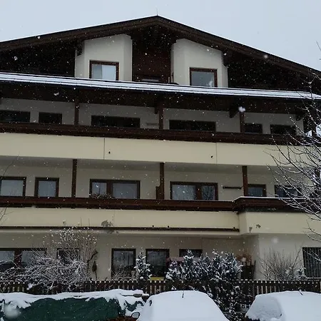 Apartmán Appartementhaus Kaltenbach-stumm By Piaunddirk Stumm